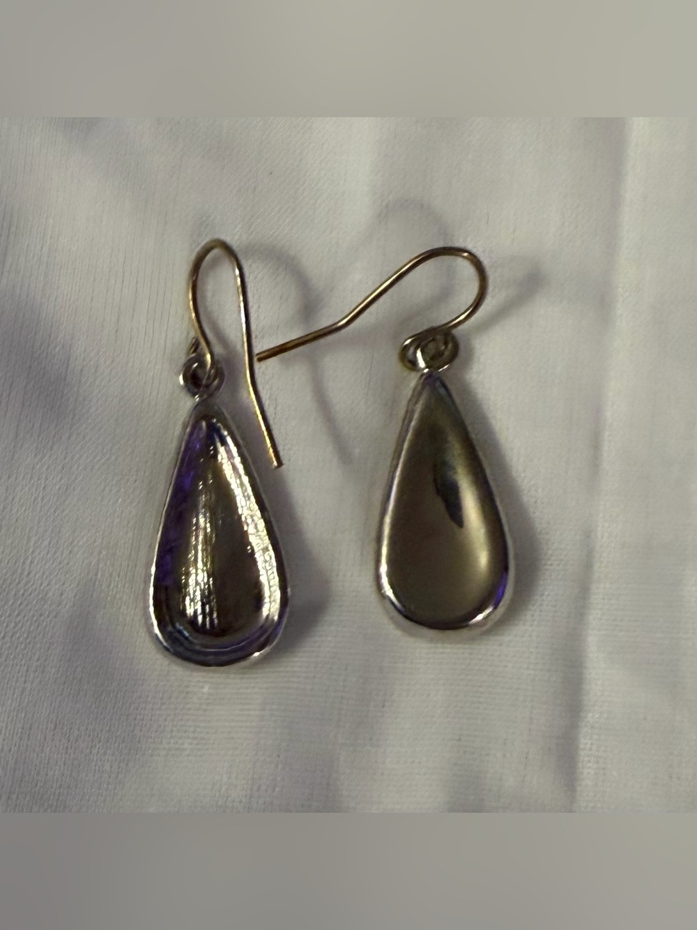 C6 Silver Teardrop Shaped Earrings